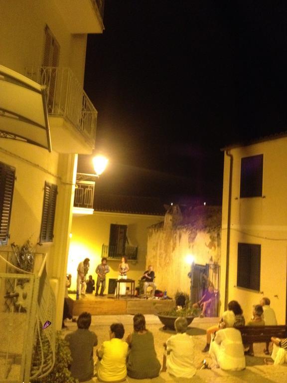 Willa Residenza Via Roma 3 La Maddalena  Zewnętrze zdjęcie